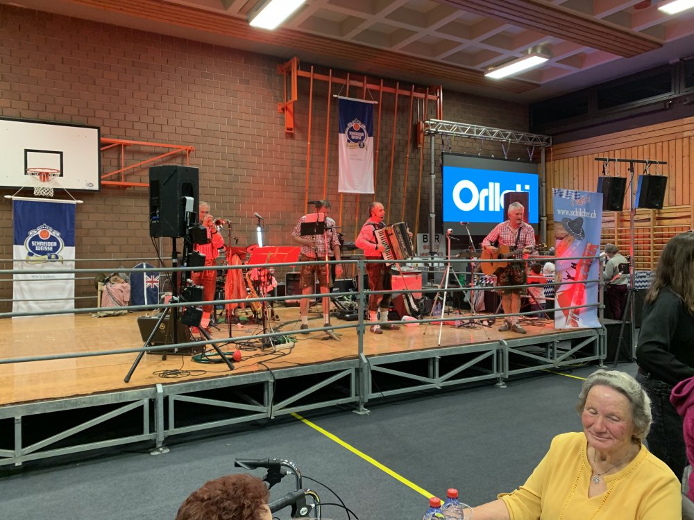 09_88E56322-B48F-44E6-BF36-0157EB2703BB