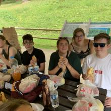 16BF6323-E75E-4A77-B2B7-97B0A32B266F