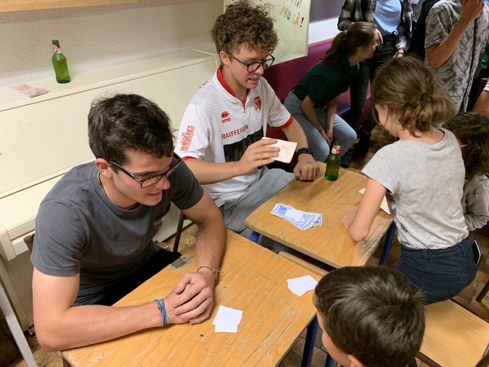 7DAC72BC-30EF-40B5-9E56-82D6B987684E