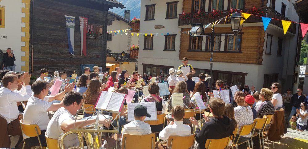 D41BD6C1-8BD6-4D07-BE48-85B84CE95158