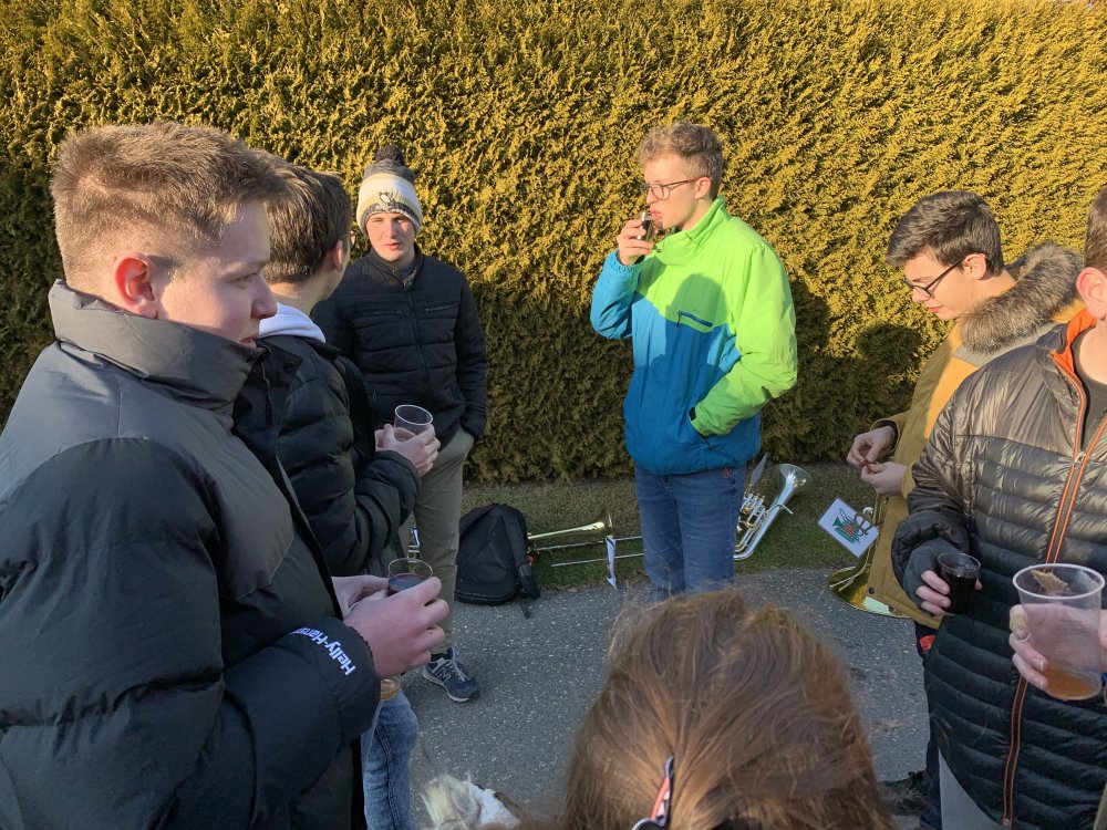 41E89D83-B374-419F-A49C-F218491D8183