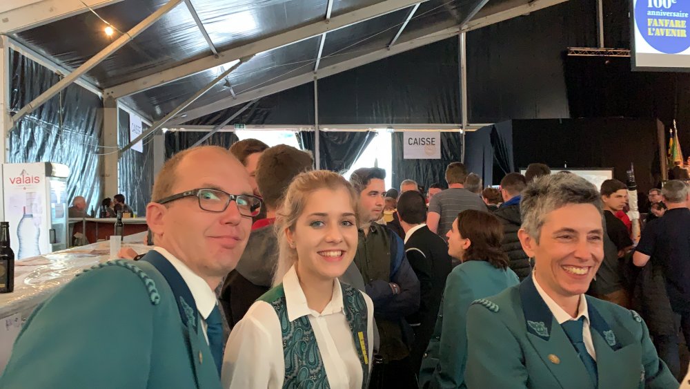 FA4CEDAE-AF9E-4F81-AA1F-CEB0F0FD3B46