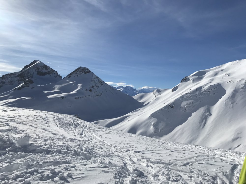 1852B2D0-6291-4D3E-A9DC-798ACB535A4A